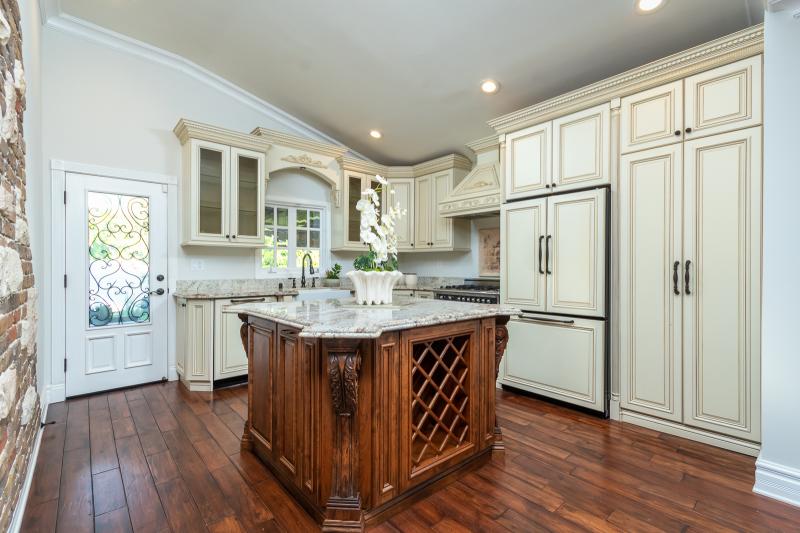 5720 Lasaine Avenue Image #1015