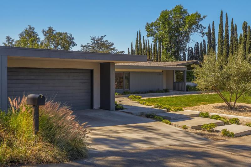 3220 Menlo Drive Image #4